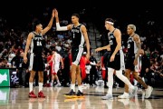 必赢体育官方入口-5年3.01亿美元！超越库里詹姆斯！文班亚马有望成NBA历史第一人